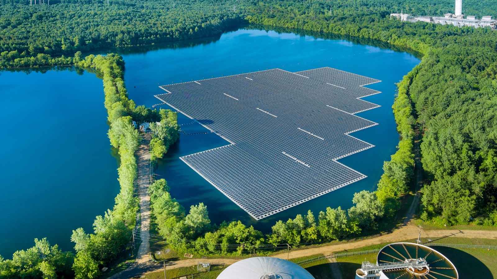 The Environmental Impact of Solar Panels: Myths vs Facts